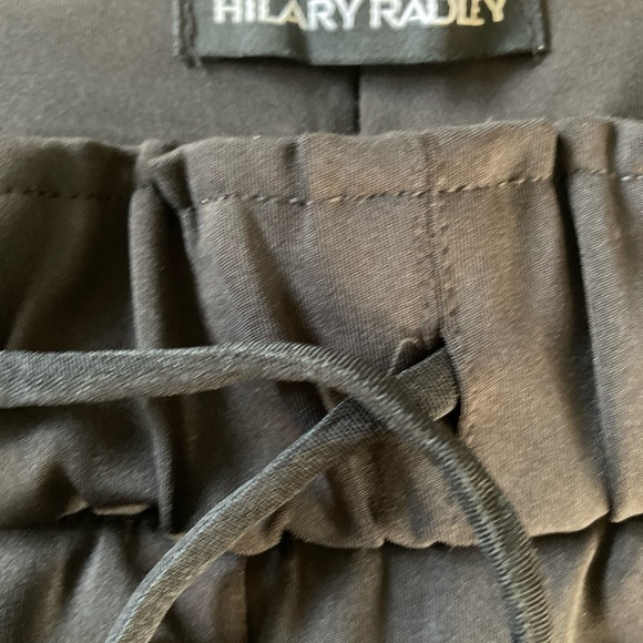 Hilary Radley Women's Pull-On Pants Black Size M 2 Pocket 27 inch inseam - Picture 4 of 4